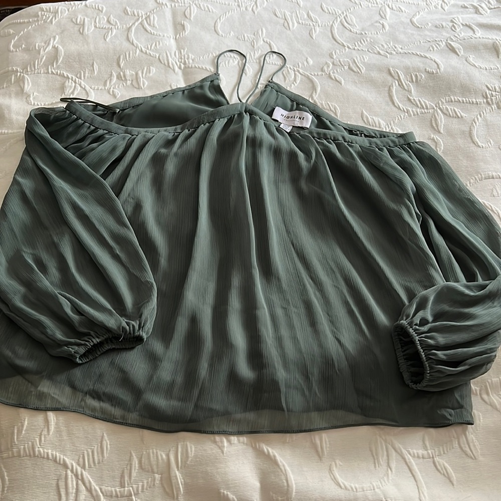 Cute blouse